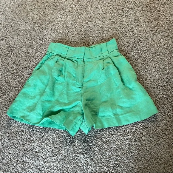 Reiss Gracey Tailored Pleated Linen Blend Shorts Green Size 4 - Picture 4 of 13